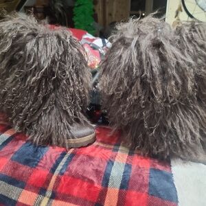 BearPaw Furry Brown Winter Boots